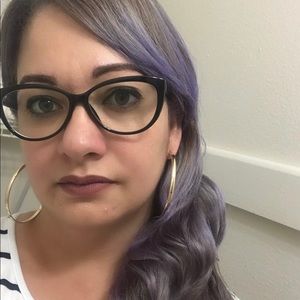 Meet your Posher, Dayami